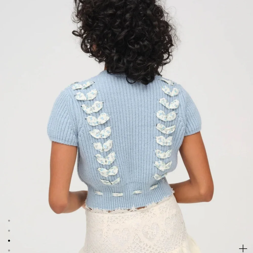 *NEW* FOR LOVE AND LEMONS BOW SWEATER LARGE - Picture 3 of 10